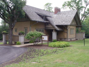 fabyan villa and sign