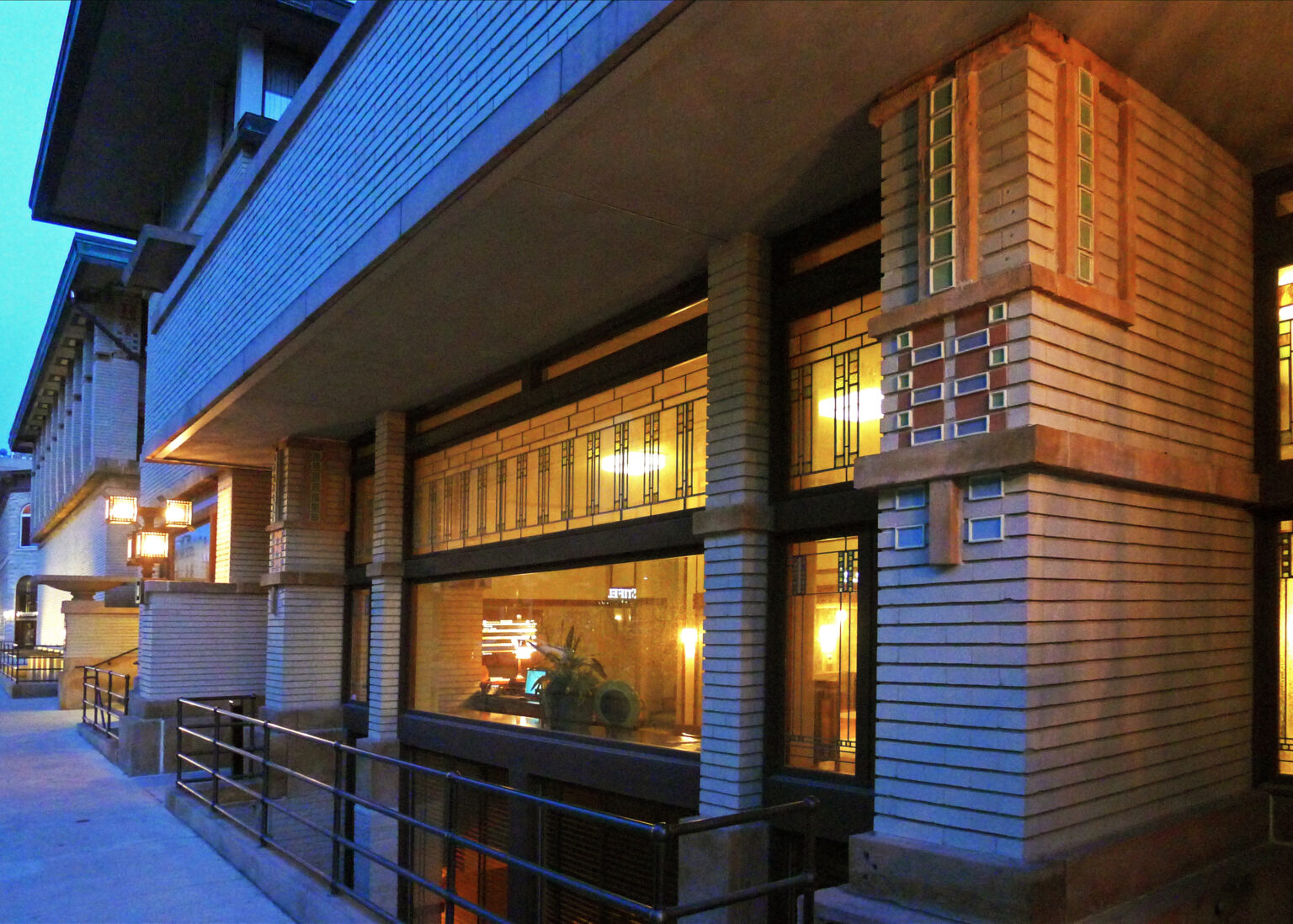 City National Bank & Hotel - Iowa | Frank Lloyd Wright Sites