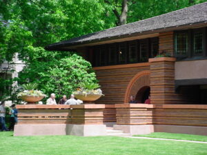 heurtley house front facade